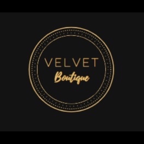 Velvet Linda Lash - Picture 5 of 7